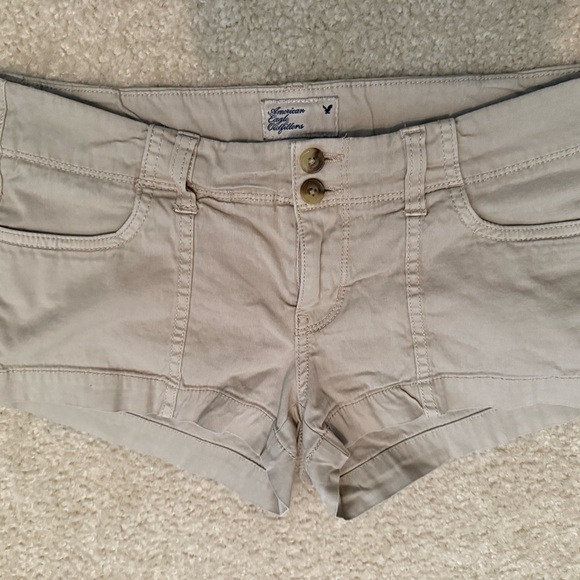 American Eagle Beige Casual Short Shorts - Picture 2 of 4